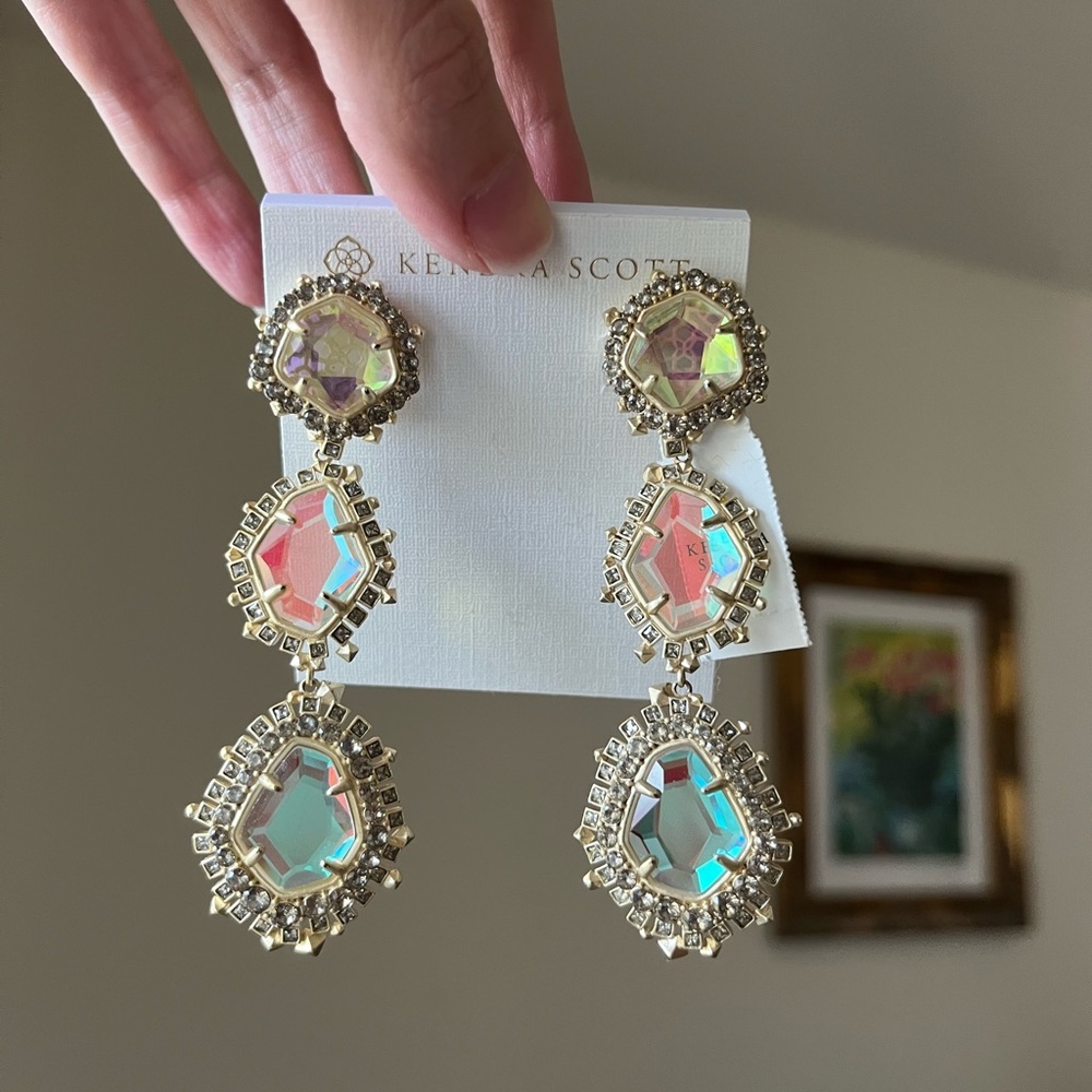 NWT Kendra Scott Aria Gold Statement Earrings